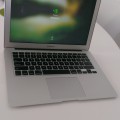 MacBook Air 13" i5 1.3GHz, 4GB Ram, SSD 256GB, aproape nou in cutie